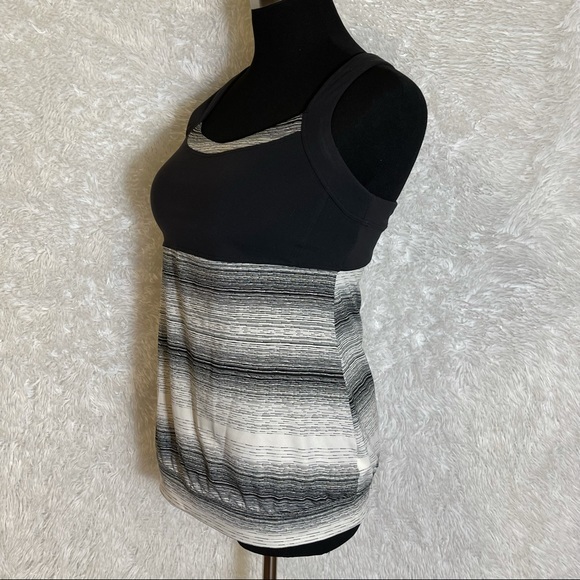 Athleta Black White Side Crunch and Punch Tank Top - Picture 3 of 9